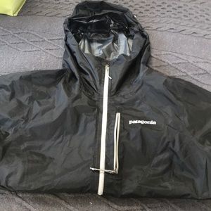 Patagonia waterproof windbreaker